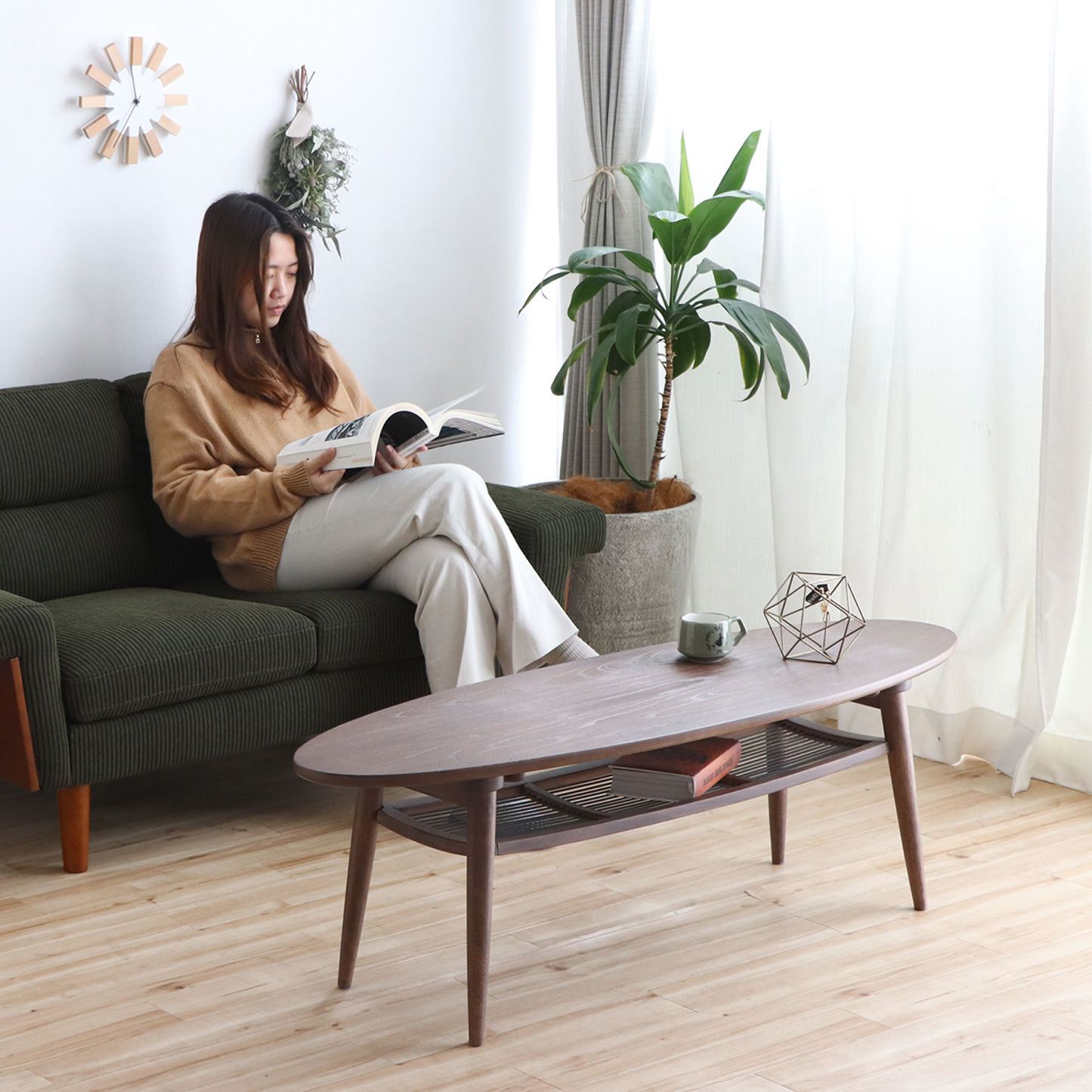 丸型木製センターテーブル