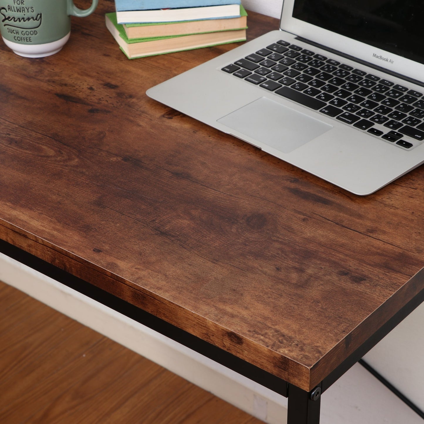 木目が美しいヴィンテージ風ワークデスク