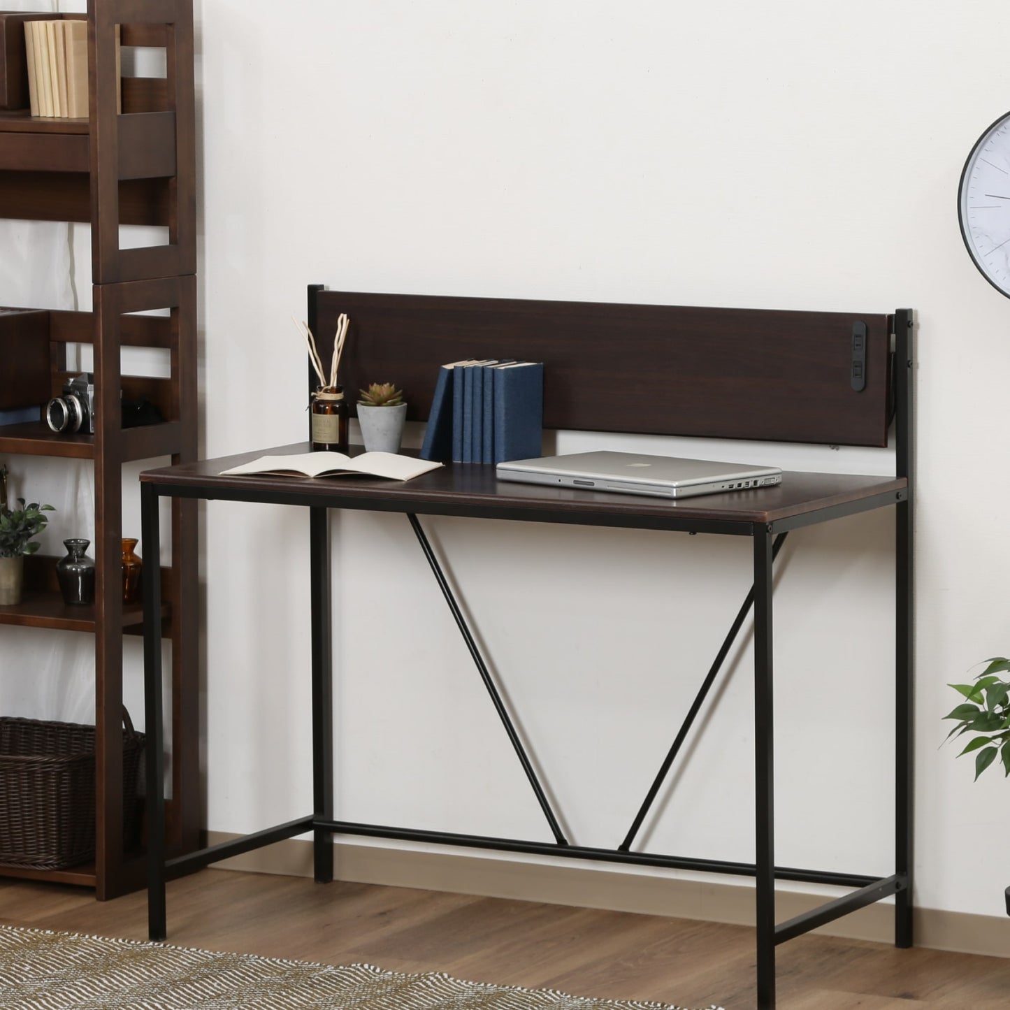 折りたたみ可能棚付きワークデスク