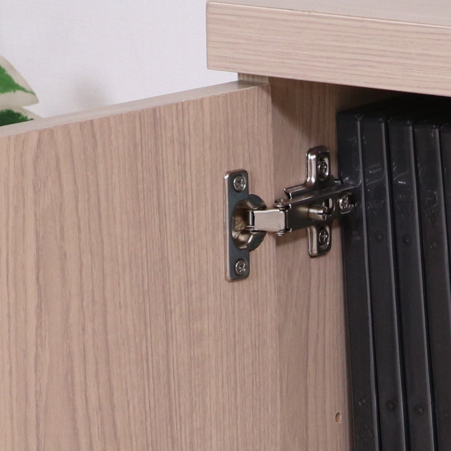 引き出し収納付きシンプルなデザインのテレビ台 ワイド