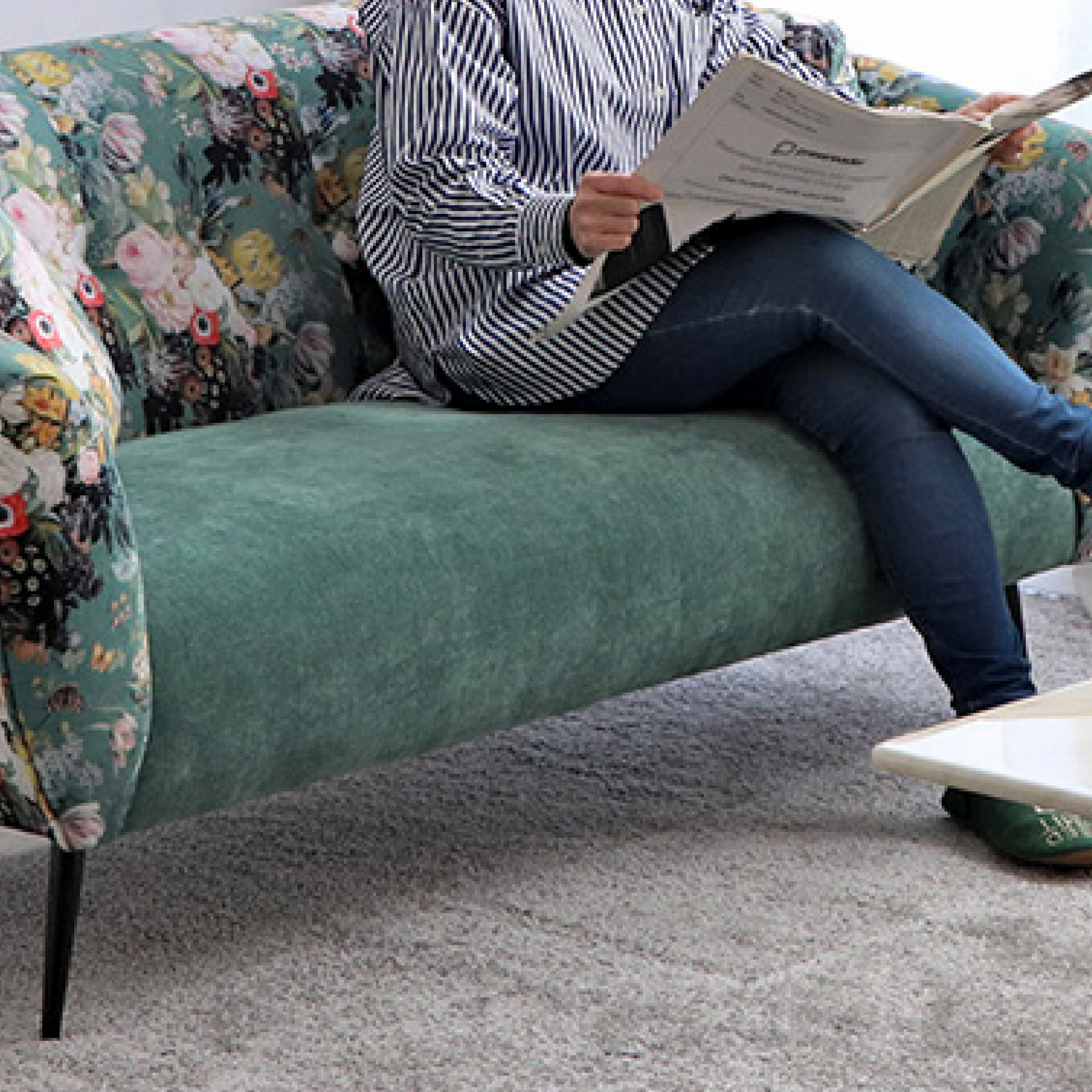 エレガントな花柄2人掛けソファー-weshop interior エレガントな花柄2人掛けソファー-weshop interior