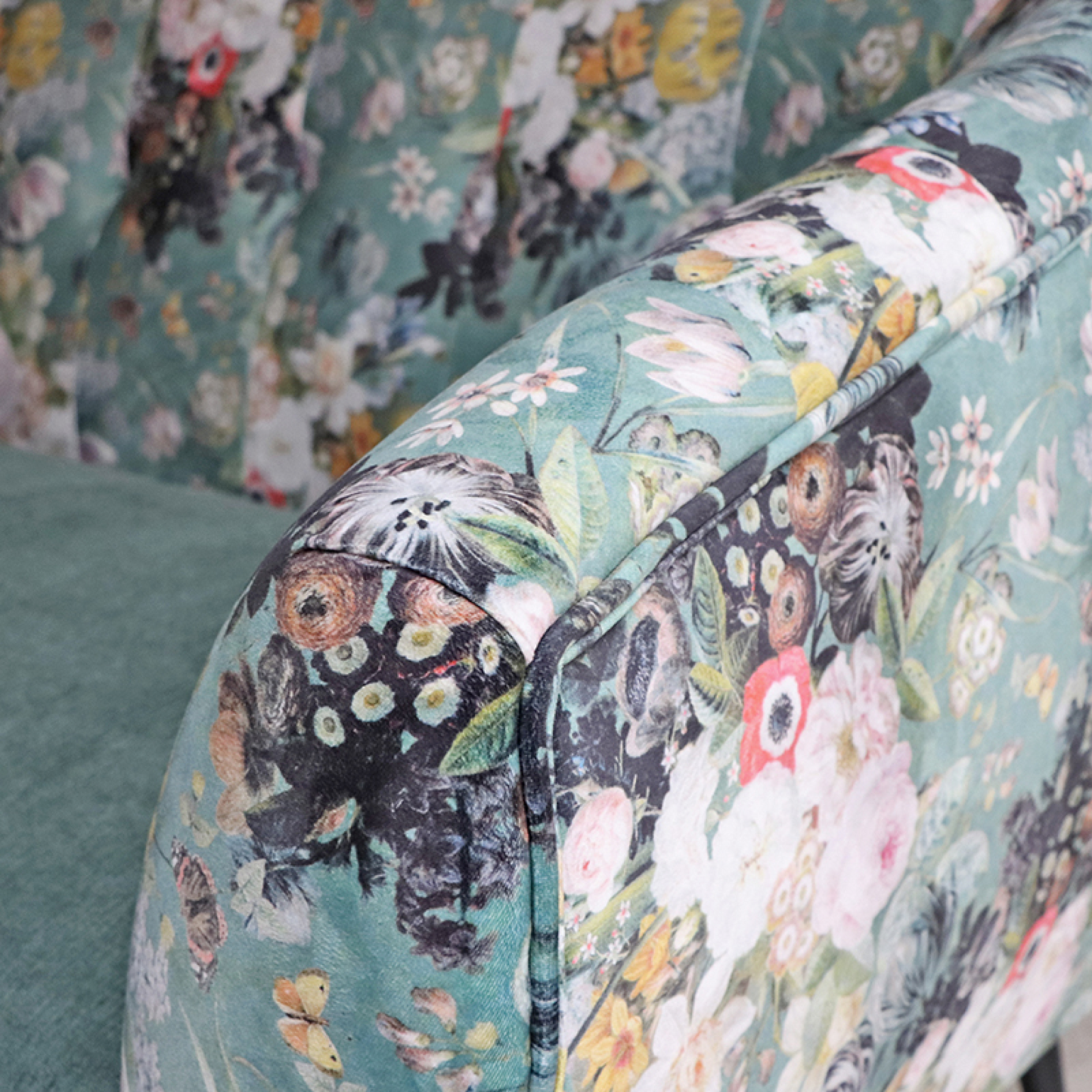 エレガントな花柄2人掛けソファー-weshop interior エレガントな花柄2人掛けソファー-weshop interior